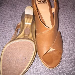 Sofft Shoes - Ladies size 7 sandals Sofft Shoes - Ladies size 7 sandals